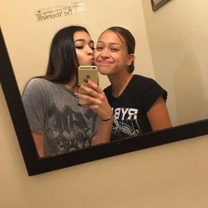 Meet your Posher, Bella